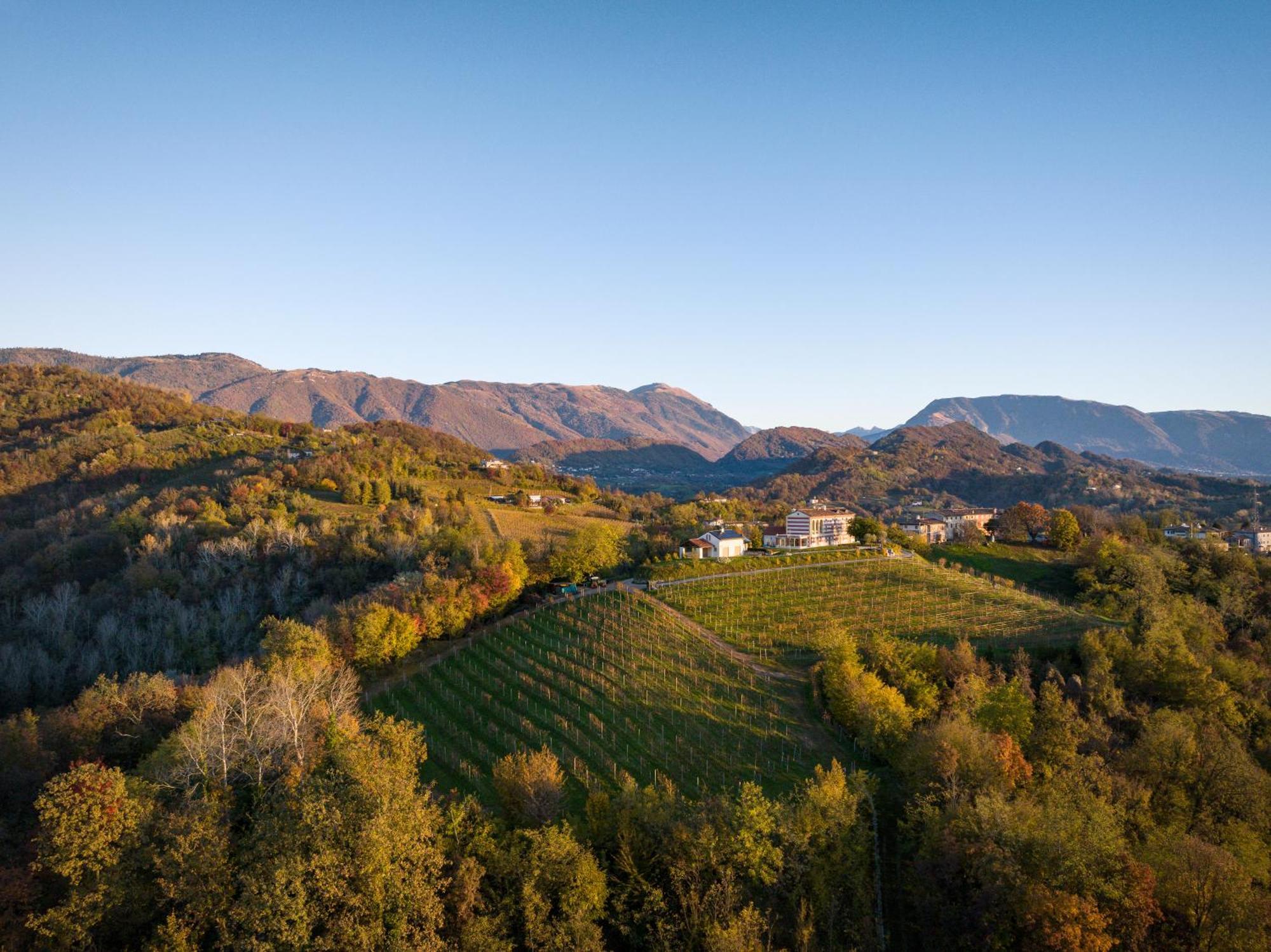Tenuta Duchi Corbanus Corbanese Luaran gambar