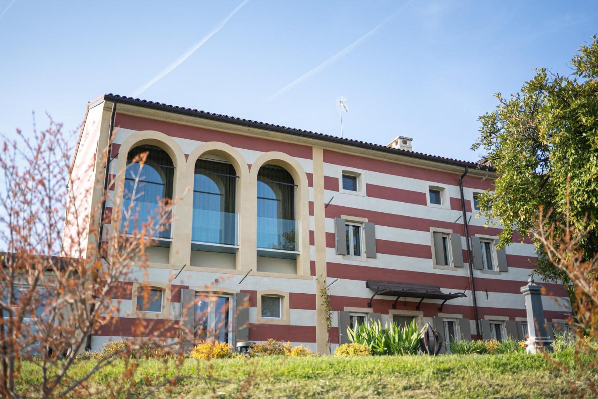 Tenuta Duchi Corbanus Corbanese Luaran gambar